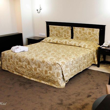 Grand Mir Hotel Tashkent Exterior foto