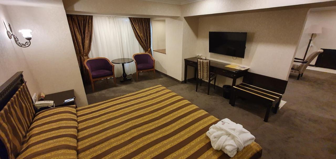 Grand Mir Hotel Tashkent Exterior foto